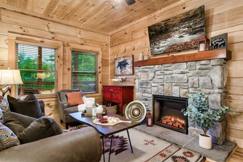 Mountain Views Indoor Swim Spa Hot Tub Games House in Gatlinburg