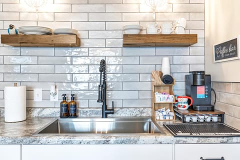 Newly renovated, we are the perfect location!!! Apartment in Algoma