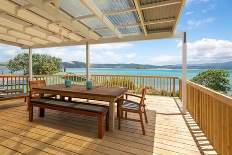Upstairs 1-3 Bdr Apartment at ONEPU MOANA Holiday Home Apartment in Northland