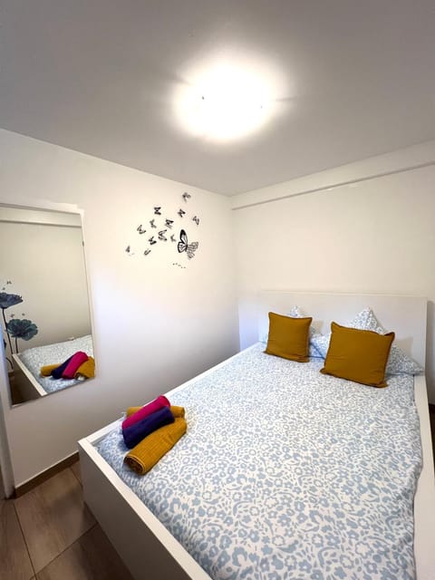 Rosny Sous Bois, charmant appartement en plein verdure Apartment in Île-de-France