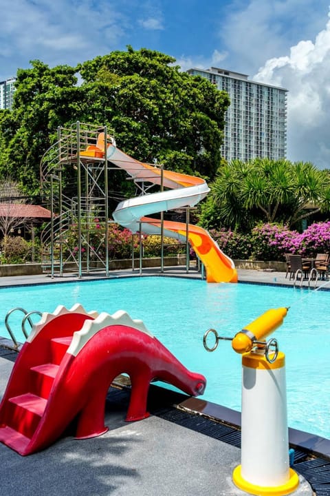 Day, Aqua park, Swimming pool, Swimming pool