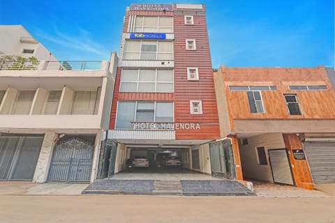 Property building, Facade/entrance