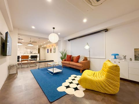 TV and multimedia, Kitchen or kitchenette, Living room, Dining area