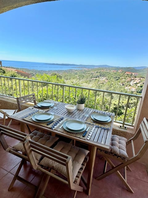 Dining area, Sea view