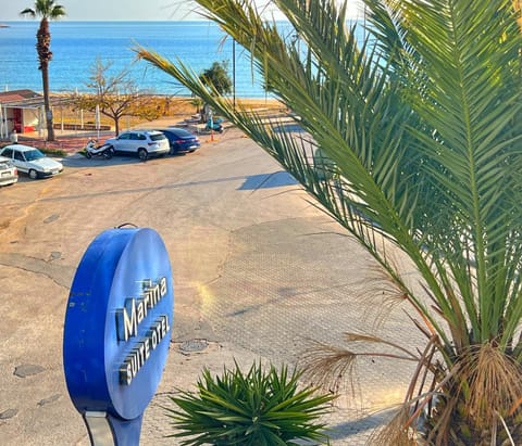Neighbourhood, Sea view