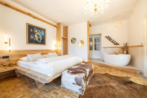 Bedroom, Bath