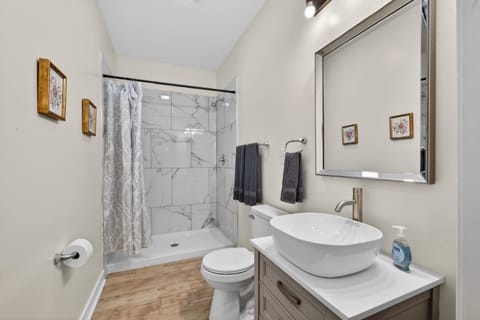 Cozy Indy Stay - Beville Ave Retreat 1 House in Indianapolis