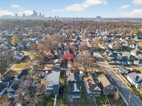 Cozy Indy Stay - Beville Ave Retreat 1 House in Indianapolis