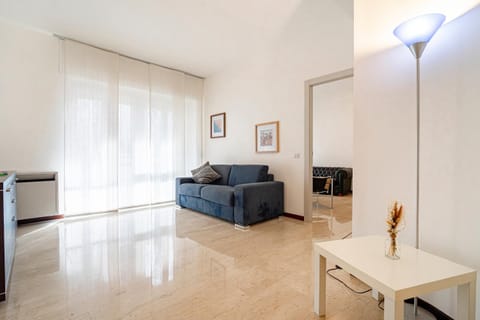 Large Apartment in Rho Fiera - Up to 8 Guests Apartment in Rho