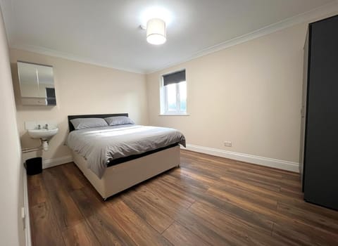 Bed, Photo of the whole room, Bedroom, wardrobe