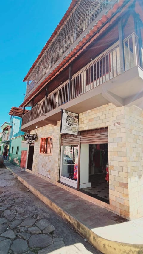 Property building, Day