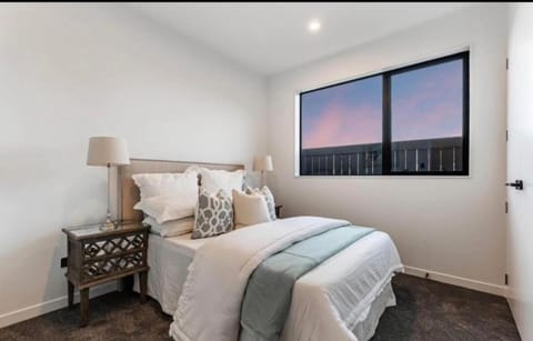 Unique Stays Bed and Breakfast in Auckland