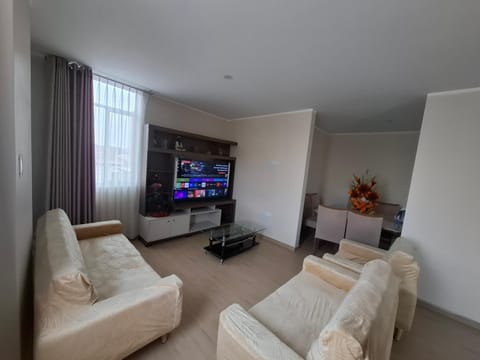 Communal lounge/ TV room, TV and multimedia, Living room