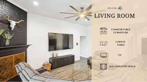 5BR Getaway in DeSoto with Pool Hot Tub & Cinema Villa in DeSoto