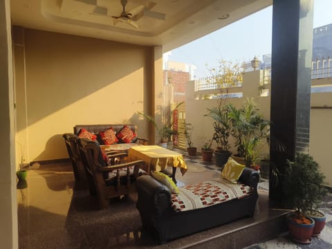 Seating area
