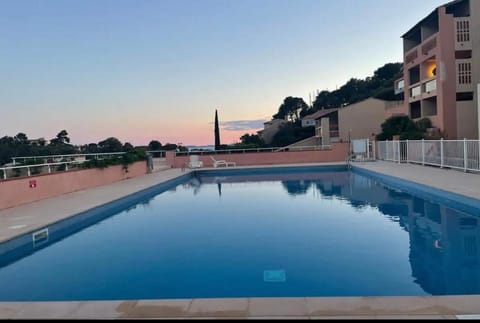 Pool view, Swimming pool, Sunset