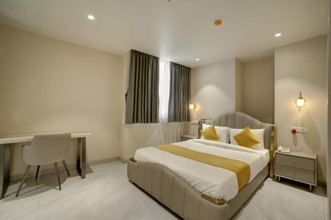 Bed, View (from property/room), Photo of the whole room