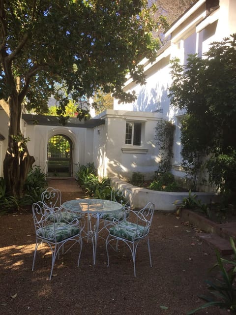 Property building, Patio, Garden, Garden view, Inner courtyard view