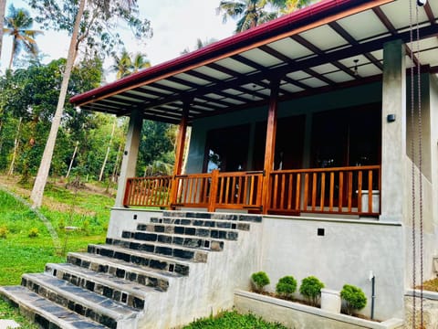 Property building, Facade/entrance, Garden