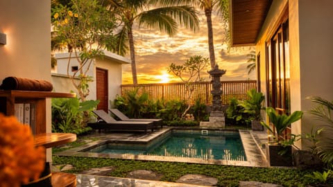 Property building, Swimming pool