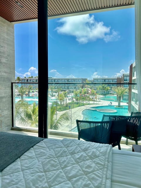 Balcony/Terrace, Bedroom, Pool view