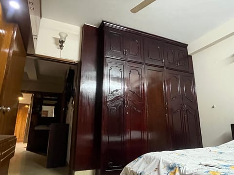 Bedroom, wardrobe