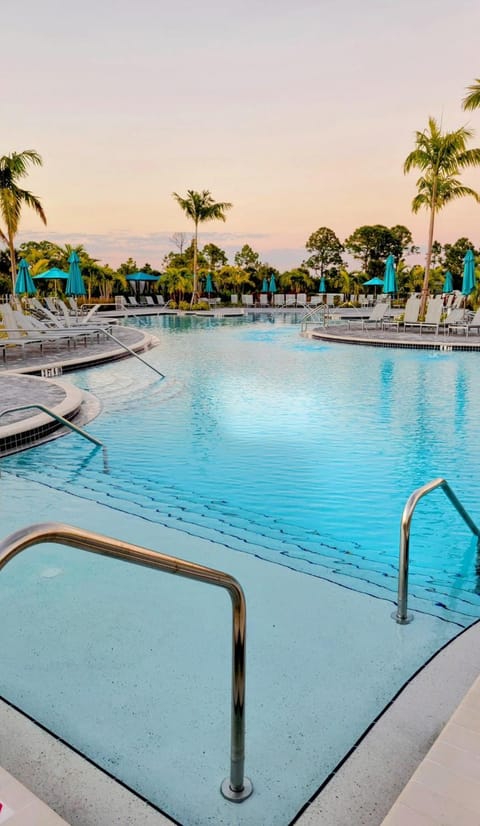 Pool view, Swimming pool, Swimming pool