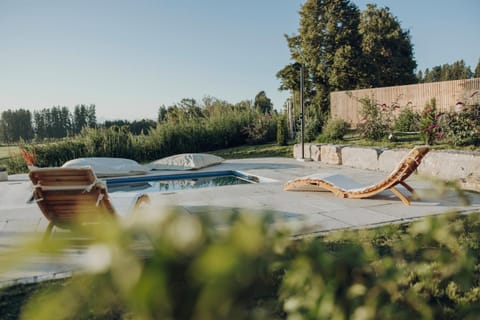 Day, Natural landscape, Activities, Hot Tub, Pool view, River view, Swimming pool, Swimming pool, sunbed