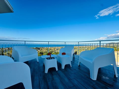Natural landscape, View (from property/room), Balcony/Terrace, Sea view