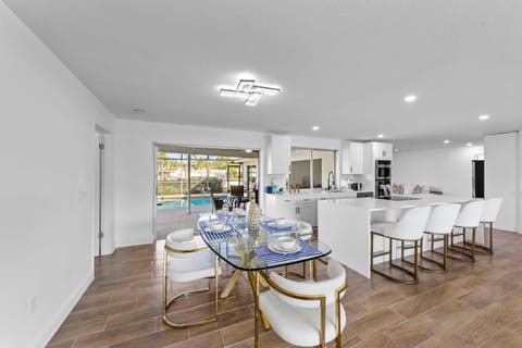 4BR Waterfront Home w Heated Pool Private Dock House in Cypress Lake