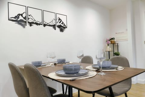 Living room, Seating area, Dining area