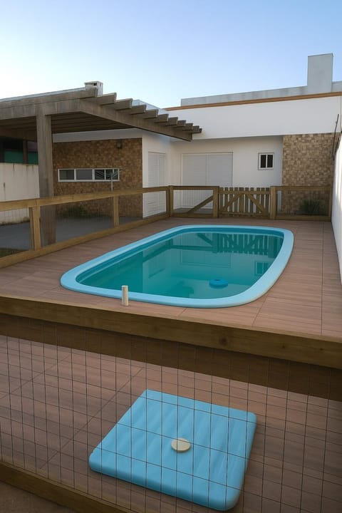 Garden, Swimming pool