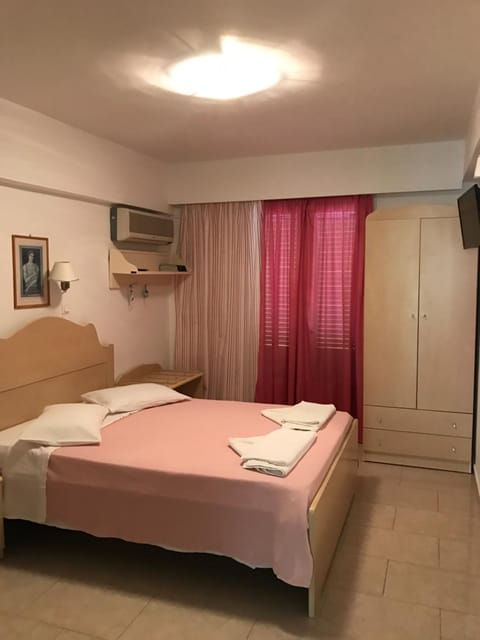 Leonardos Apartments Apartment in Naousa