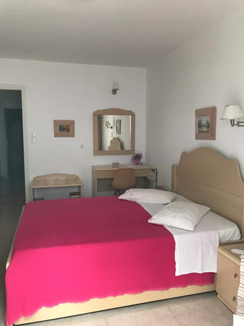 Leonardos Apartments Apartment in Naousa