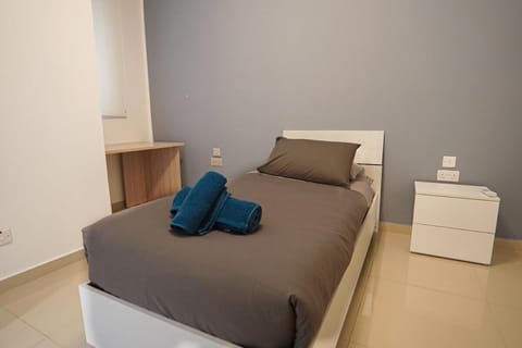 The Monterosa Condo - By Solea Holiday Homes Apartment in Saint Julians