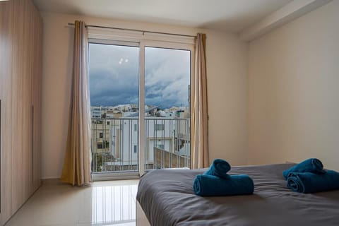 The Monterosa Condo - By Solea Holiday Homes Apartment in Saint Julians