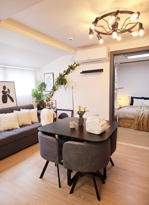 Bed, Living room, Dining area