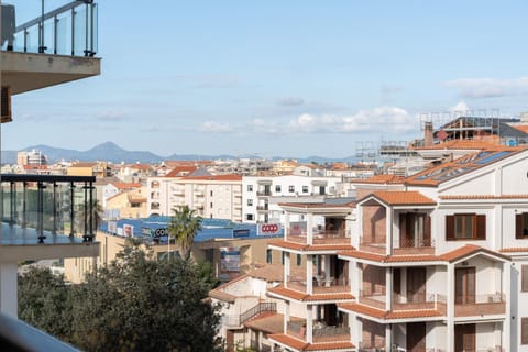 Property building, Day, View (from property/room), Balcony/Terrace, City view