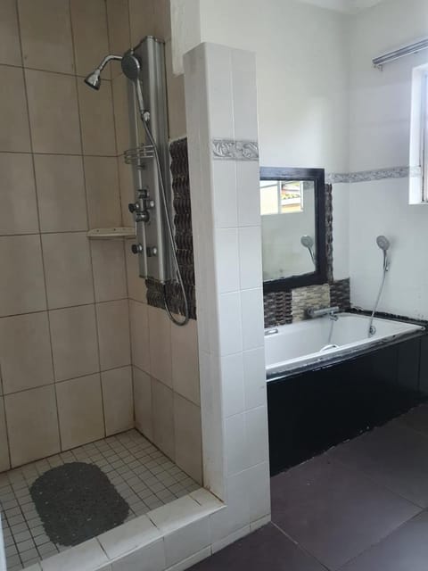 Ludiz Self Catering Accommodation Bed and Breakfast in Cape Town