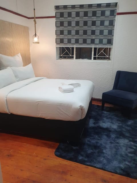 Ludiz Self Catering Accommodation Bed and Breakfast in Cape Town