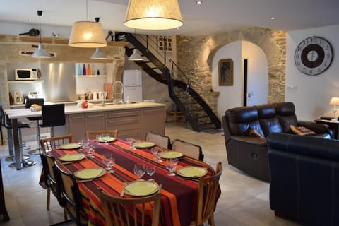 Living room, Dining area, kitchen