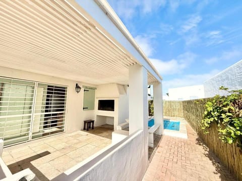 Patio, Swimming pool