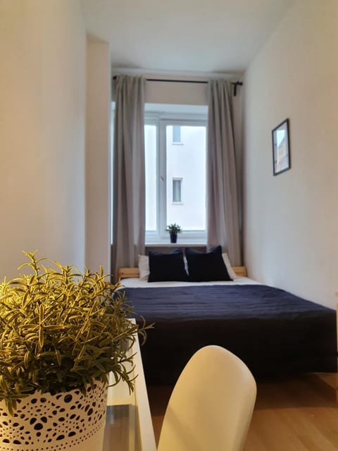 W Centrum Pokoje Świętojańska 135 Vacation rental in Pomeranian Voivodeship