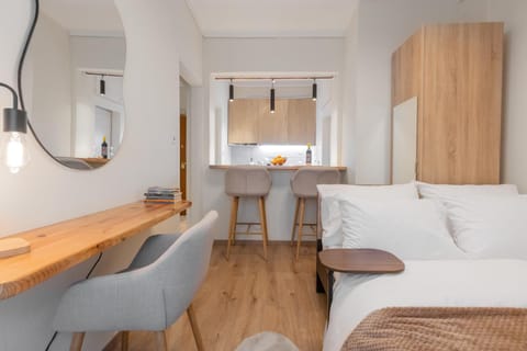 Bed, Kitchen or kitchenette, Dining area, wardrobe