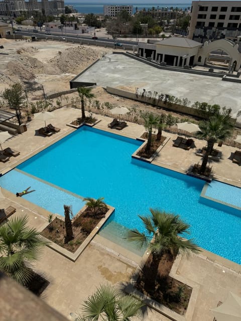 View (from property/room), Pool view, Swimming pool, sunbed