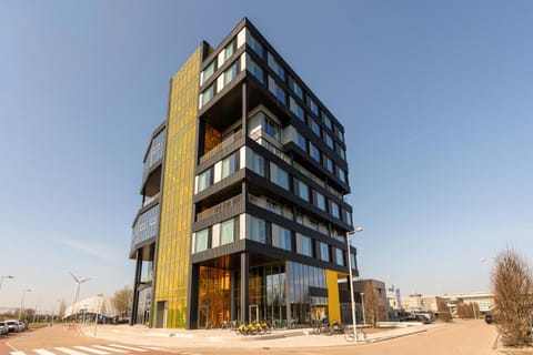Property building, Location