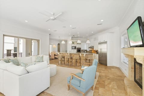 Sandcastle by the Sea - Luxury Home in Gated Community with Gulf Views & Private Pool House in Destin