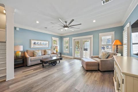 Southern Charm - Luxury Vacation Rental Near the Beach with Community Pool & Amenities House in Rosemary Beach