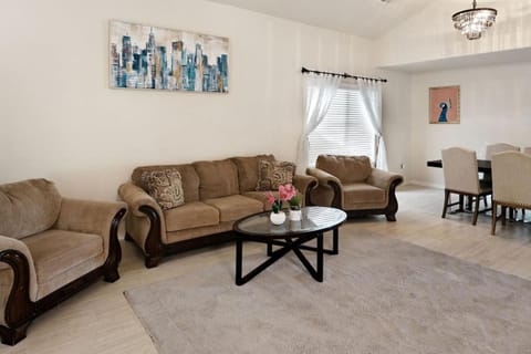 3 Bd rm Sofa Sleeper Arizona Oasis Cozy Sleeps 8 House in Casa Grande