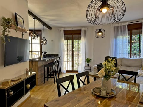 Communal lounge/ TV room, Living room